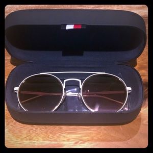 TOMMY HILFIGER UNISEX AVIATORS
